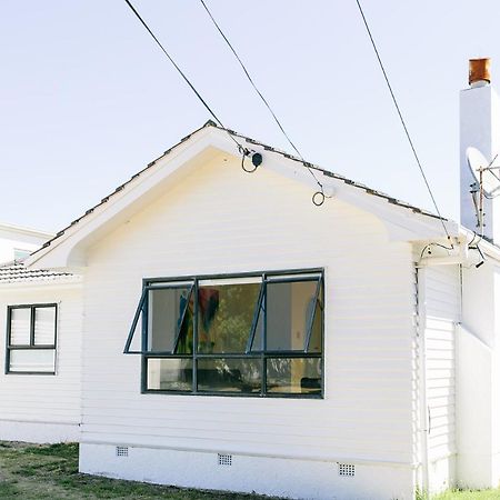 Mount Beach House - 40 Seconds From The Beach Mount Maunganui Exterior photo